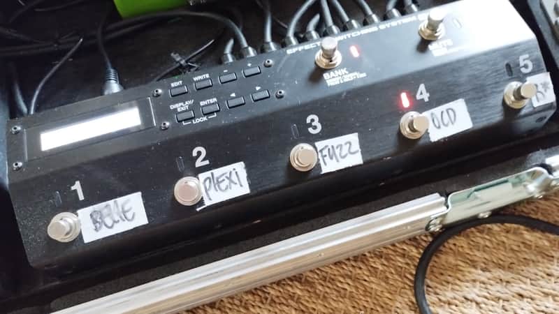 Boss ES-5 Effects Switching System