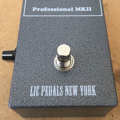 LIC Pedals  Professional MKII (Tone Bender Reproduction w/OC75's) Grey Hammer Tone image 1