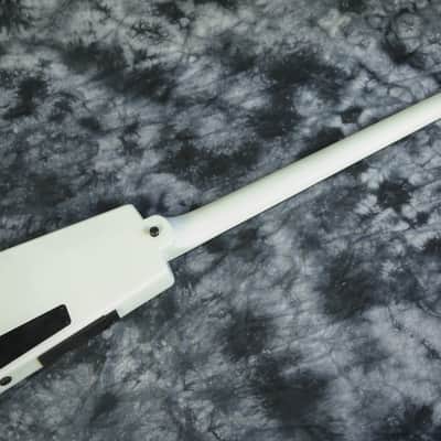Steinberger XT-2 Bass White Left Handed w/ Hard Case image 11