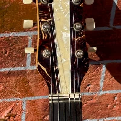 Hofner Club 40 1957 - stunning rare issue like George Harrison's 1st true Beatle Axe ! image 7
