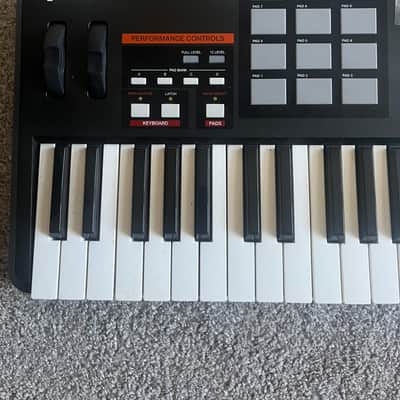 Akai MPK49 late 2000s - Black w/ original box image 2