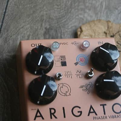Caroline Guitar Company Arigato Phaser / Vibrato image 2