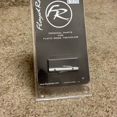 Floyd Rose FR Original String Retainer with Screws Chrome image 2