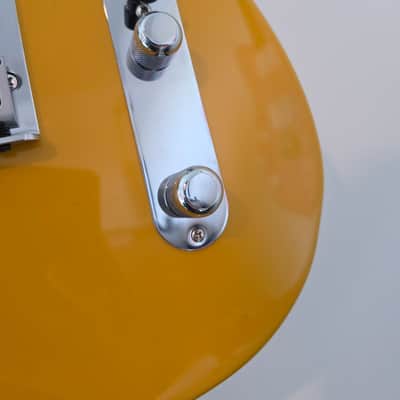 Fender Player II Modified Telecaster with Maple Fretboard - Sunshine Yellow image 10
