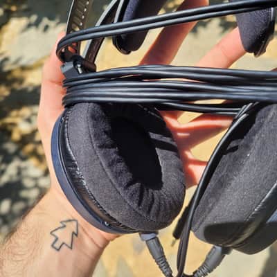 Audio-Technica ATH-R70X Open-Back On-Ear Reference Monitor Headphones 2010s - Black image 3