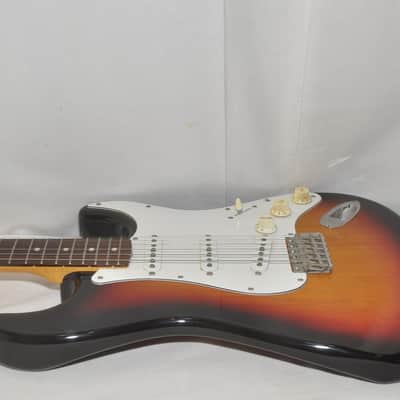 Fender Stratocaster Crafted in Japan Electric Guitar Ref No 7083 image 9