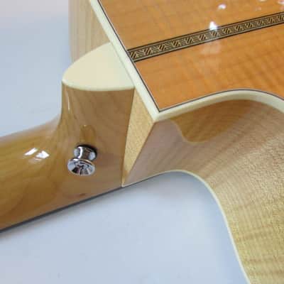 2013 Martin OMC-LJ Pro Laurence Juber Maple Custom Artist Edition Natural image 8