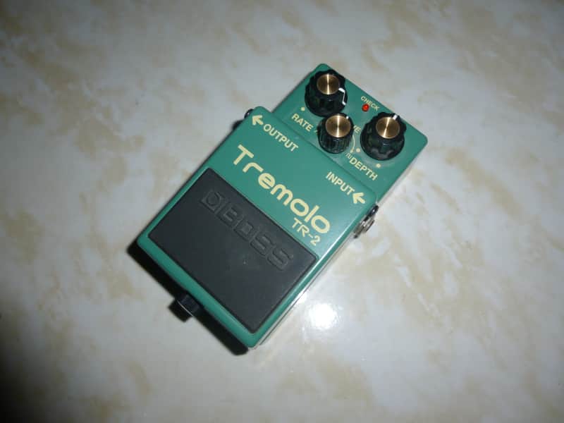 Boss TR-2 Tremolo (Silver Label) 1997 - Present - Green image 1