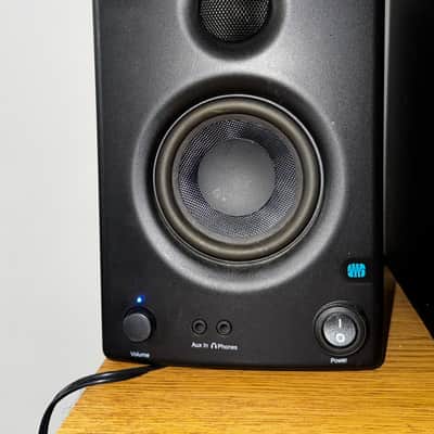 PreSonus Eris E3.5 2-Way 3.5" Active Studio Monitor (Pair) - Black image 2