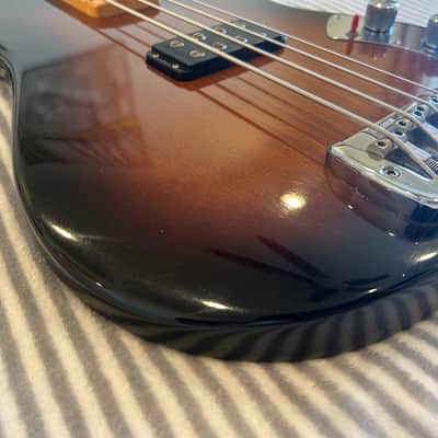 G&L USA L-1000 Bass - 1981 - Sunburst w/HSC image 19