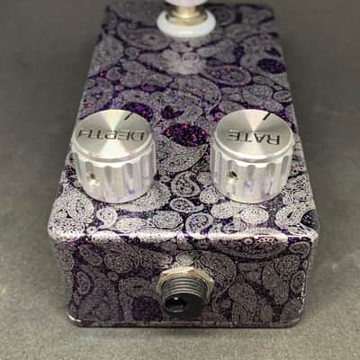 B Stock Flattley Guitar Pedals Bass Star Fazer - Bass Phaser Met Purple/Silver Skulls/Halo Ring LED image 4