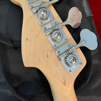 Fender Aerodyne Jazz Bass 1994-1995 Japan Dolphin Grey image 9