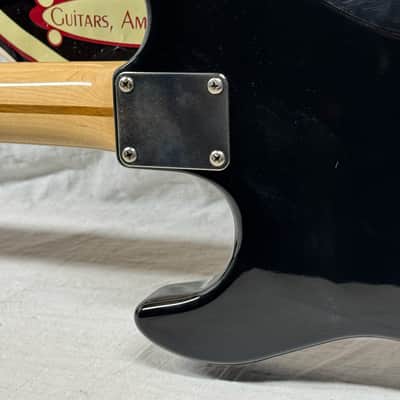 Hamer USA Daytona Guitar S-style with Case - Black / Maple neck image 12