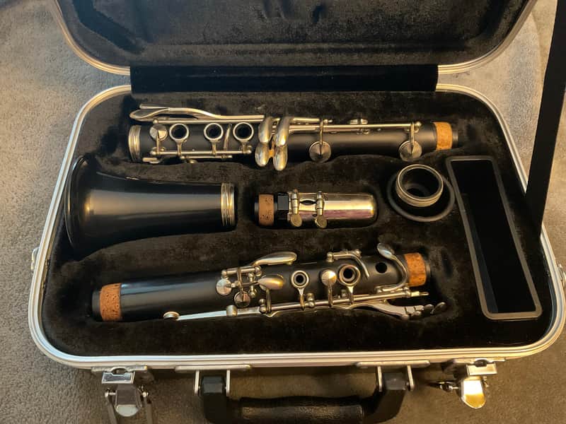Buffet Crampon E12 Intermediate Bb Clarinet 2010s - Black image 1