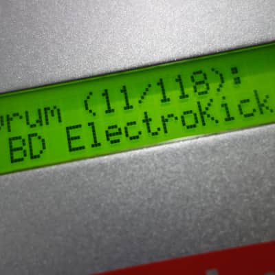 Alesis Micron 2000s - Silver image 11