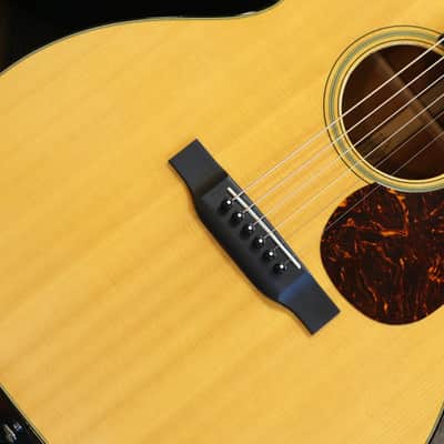 2014 Martin 000-18E Retro Acoustic Guitar Natural + OHSC image 5