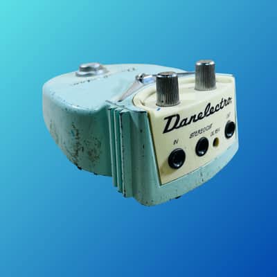Danelectro Cool Cat Chorus image 3