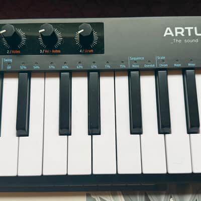 Arturia KeyStep 37 MIDI Controller image 4