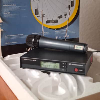 Sennheiser 🎤 Sennheiser Diversity Receiver EM 100 + Sennheiser SKM100 Handheld Transmitter – 786–822 MHz image 8
