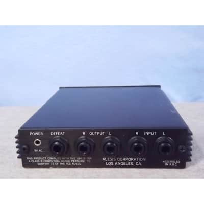 Alesis MicroVerb 2 Digital Effects Unit image 4