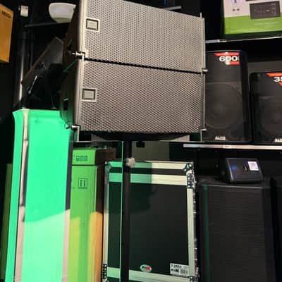 JBL SRX900 KIT Pre owned - very good condition - 30 days warranty -(4) SRX918S with SRX918S-CVR covers  + (4) SRX906LA + (4)JBL SRX900-RC1 + (1) SRX900LA CASE + (2) SRX906LA-BP + (2) VTX-PM image 2