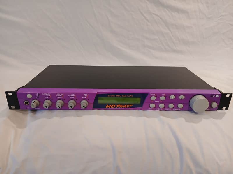E-MU Systems Mo'Phatt Rackmount 64-Voice Expandable Synthesizer