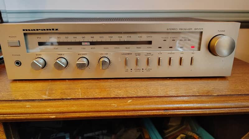 Marantz SR225 receiver in very good condition, serviced - 1980's image 1