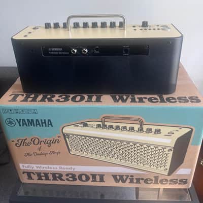 Yamaha THR30II-WL 30-Watt 2x3.5" Wireless Stereo Digital Modeling Guitar Combo 2022 - Present - White image 2
