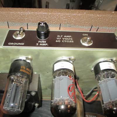 Fender Princeton 6G2 Brownface 12-Watt 1x10" Guitar Combo  1961 - 1963 - Brown- Original handle included image 21