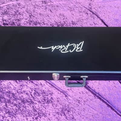 B.C. Rich Mockingbird Bass or guitar form fit hard case * best protection for your Mockingbird Bass * very hard to find! excellent NOS condition/just a few scratches visible *RC-6* image 2