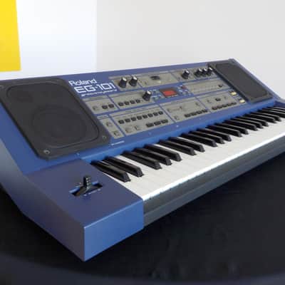 Roland EG 101 Synth image 2