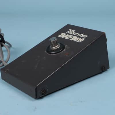 Vintage 1960s Maestro FZ-1A Fuzz Tone by Gibson Fuzz Guitar Effect Pedal image 5