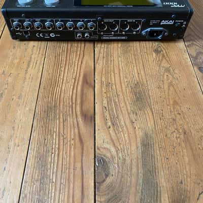 Akai MPC1000 Black w/ JJOS + 2gb memory card Bild 5