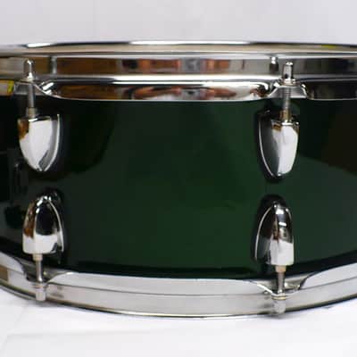 Percussion Plus 14" x 5 1/2" Snare Drum / 8 Lug / Green Sparkle Wrap image 4
