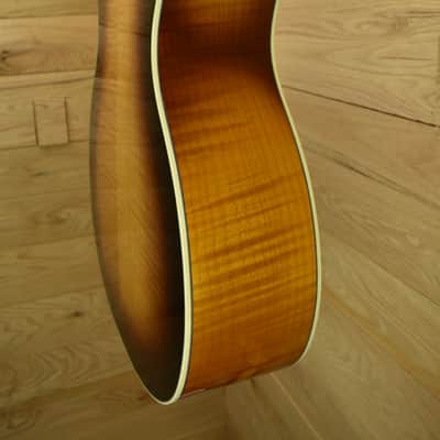Huss and Dalton Crossroads L-13 2025 - Sunburst image 6
