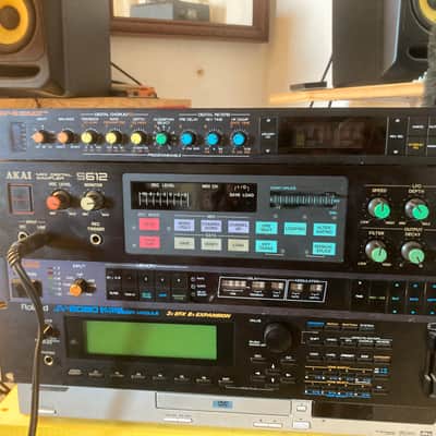 Akai S612 MIDI Digital Sampler 1985 - Black