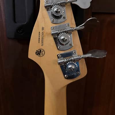 Fender FSR Deluxe Precision PJ Bass + Fender Hardshell Locking Case, Strings, and Accessories image 8