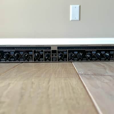 Behringer MDX2600 Composer Pro-XL Compressor / Limiter image 1