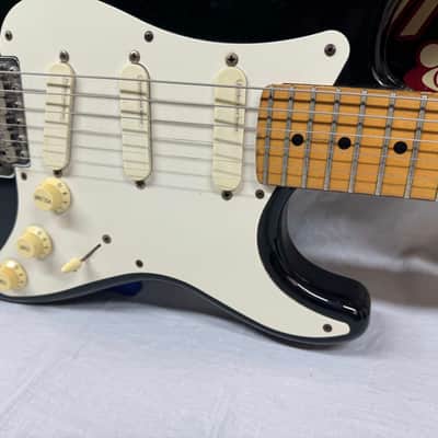 Fender ST-57 ST57 Stratocaster Guitar with Custom-ordered preamp - MIJ Made In Japan 1993 - 1994 - Black / Maple neck image 4