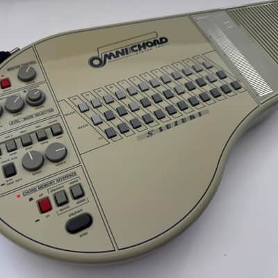 Suzuki OM-84 Omnichord System Two 1984 Ivory Harp Synthesizer image 6