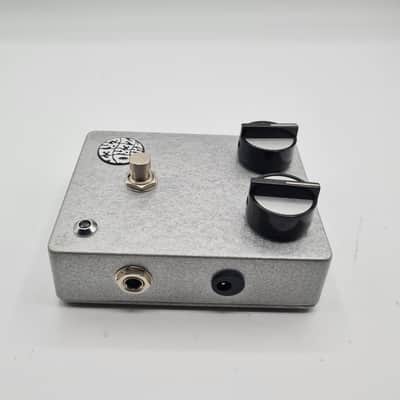 The Zero Fret Earth Sound Research Graphic Fuzz Clone image 3