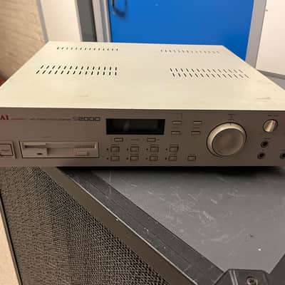 Akai S2000
