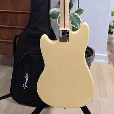 Fender American Mustang BRAND NEW 75th ANNIVERSARY Performer Vintage White 60s Kurt Cobain vibes USA Electric Guitar image 7