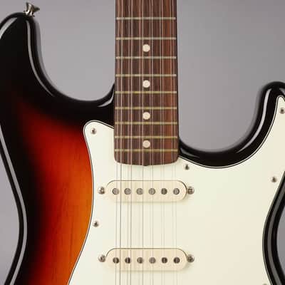 Fender Japan Stratocaster XII - MIJ - 2002 - Sunburst w/HSC image 4