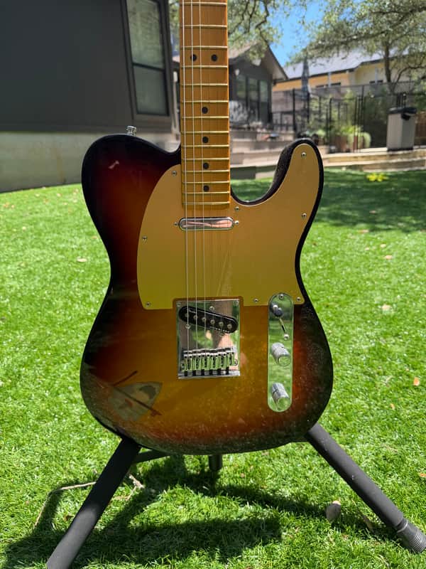 Fender American Ultra II Telecaster with Maple Fretboard 2024 - Present - Ultraburst