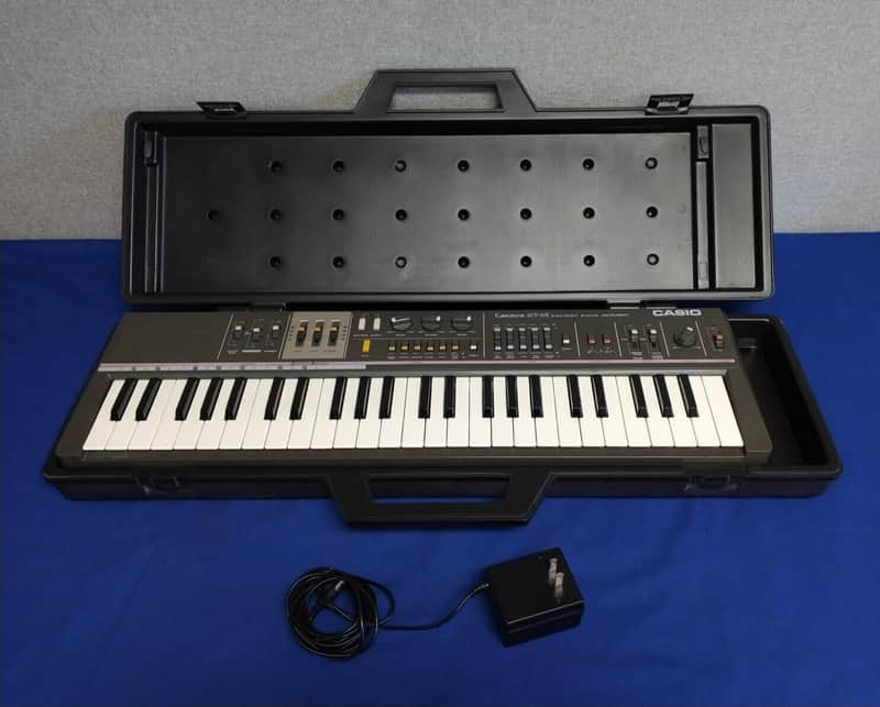 Vintage Casio Casiotone MT-68 49-Key Synthesizer Keyboard with Power Supply/Case image 1