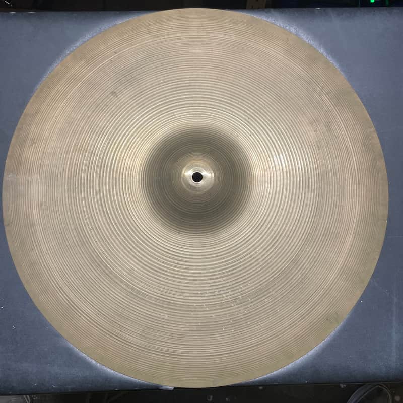 Zildjian 20" Vintage Ride Cymbal 2260 Grams image 1