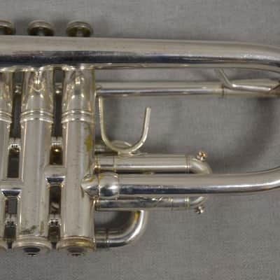 Corneta Bach Stradivarius 181-37 plateada en buen estado. image 5
