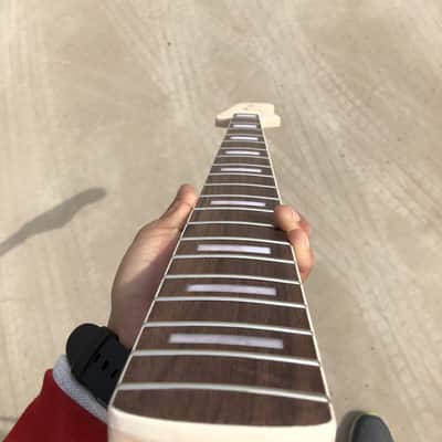 Maple Replacement Electric Bass Guitar Neck, 4-String 20 Fret 34'' Scale Length 38mm Nut and 64mm Heel Rosewood Fretboard Bolt On Unfinished Bass Neck DIY Installation & Repair image 2