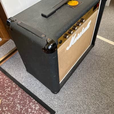 Marshall Studio 15 4001 1986 - Brown image 6